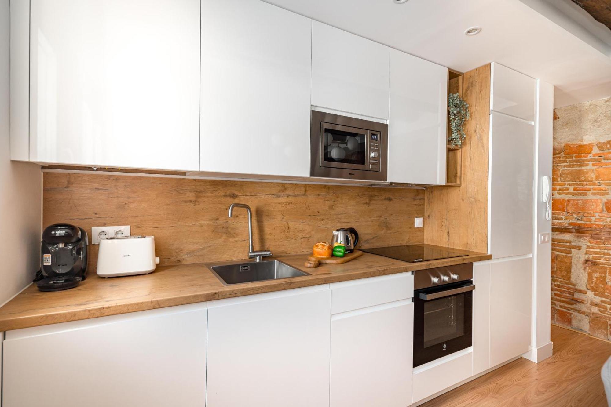 Chueca Ii Calle Barco 2br 2bh Appartement