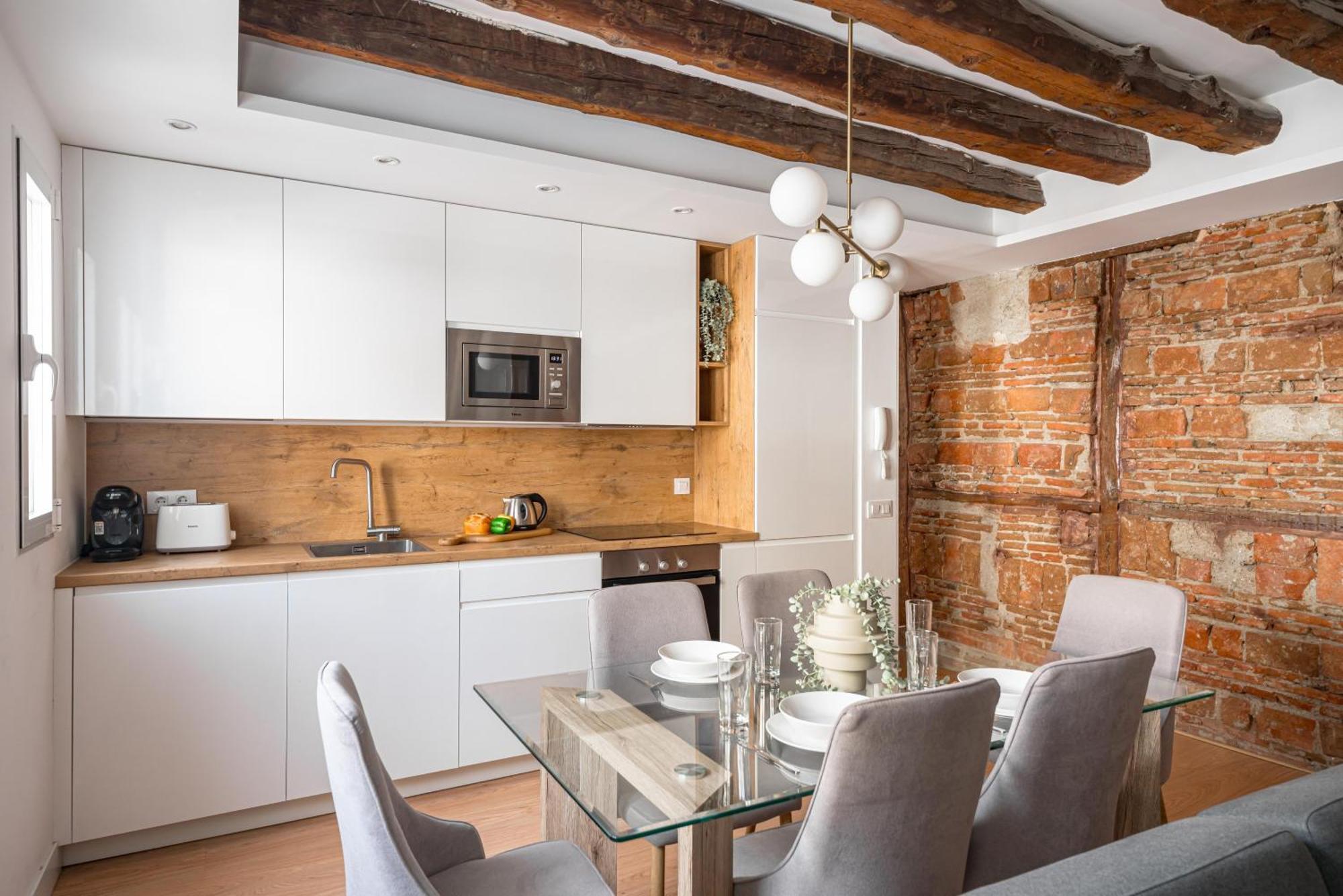 Chueca Ii Calle Barco 2br 2bh Appartement